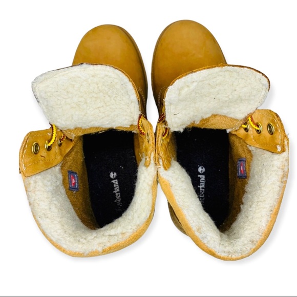 Boy's Timberland Fur-Lined Nubuck Boots Size 5.5 - Picture 7 of 7